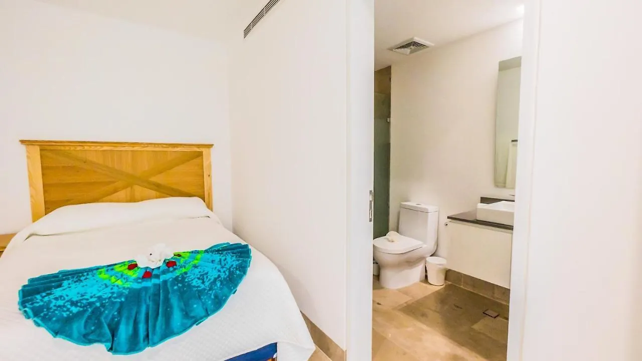 Oceana 232 Playa Del Carmen With Pool 아파트
